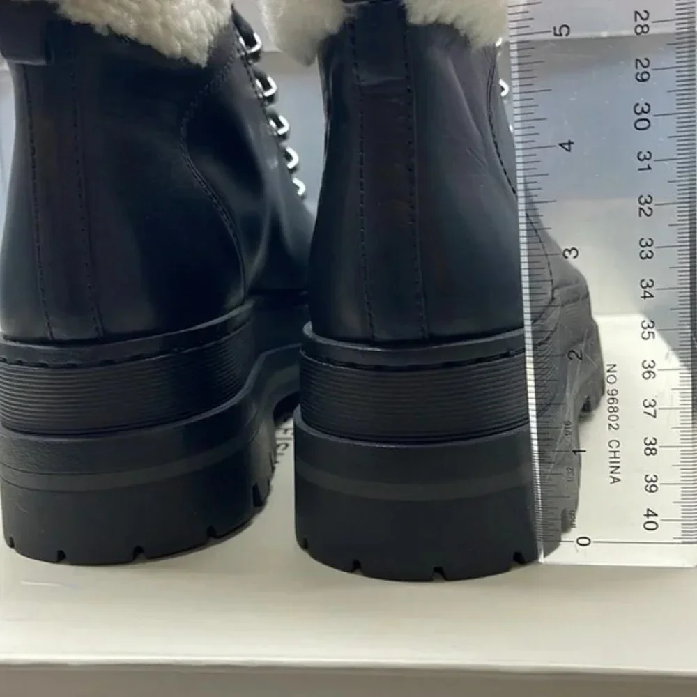 BNIB MARC FISHER LTD PIERSON LUG /Hiking SOLE Platform BOOTIE size 8 - Picture 4 of 7